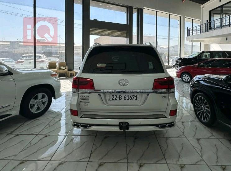 تويوتا لاندكروزر